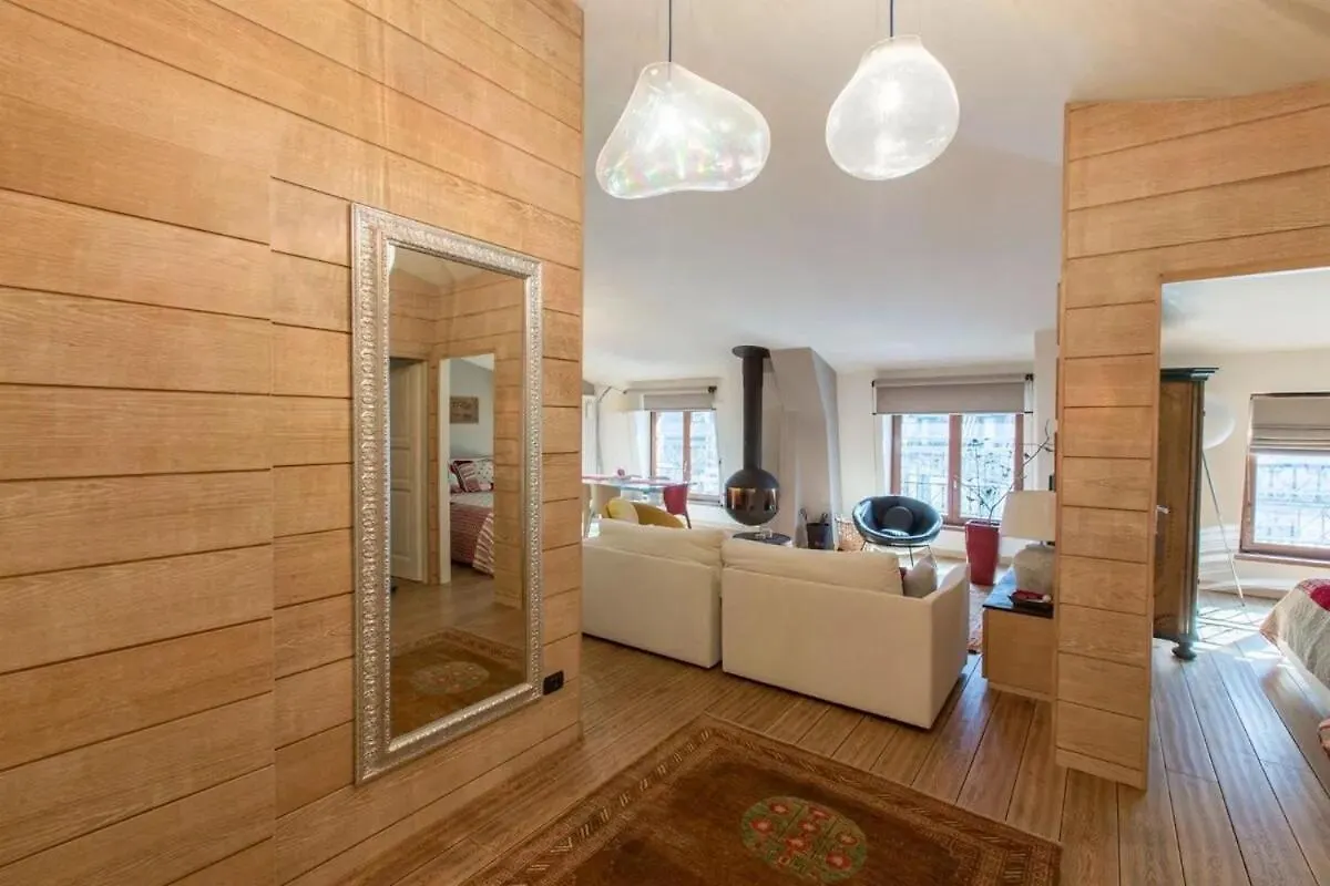 Elegant 3 Bedroom Apartment, Central Chamonix