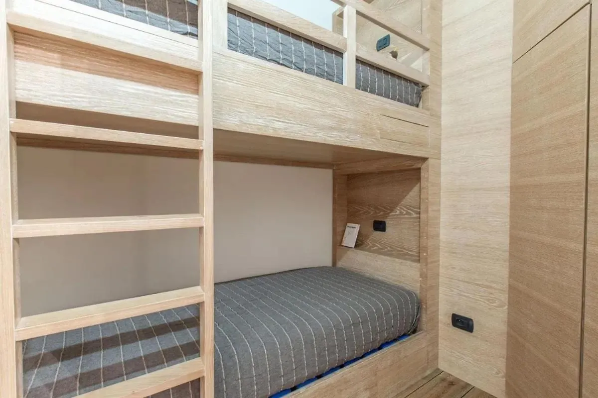Elegant 3 Bedroom Apartment, Central Chamonix Apartament